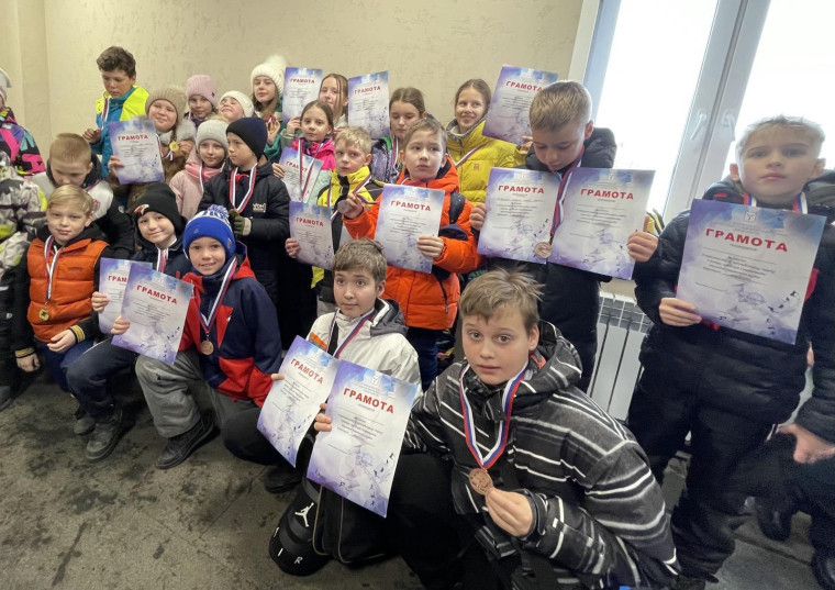 Команда лицея заняла 3 место на соревнованиях по конькам.